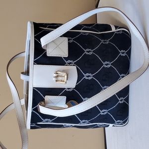 COPY - Dooney and Bourke bag